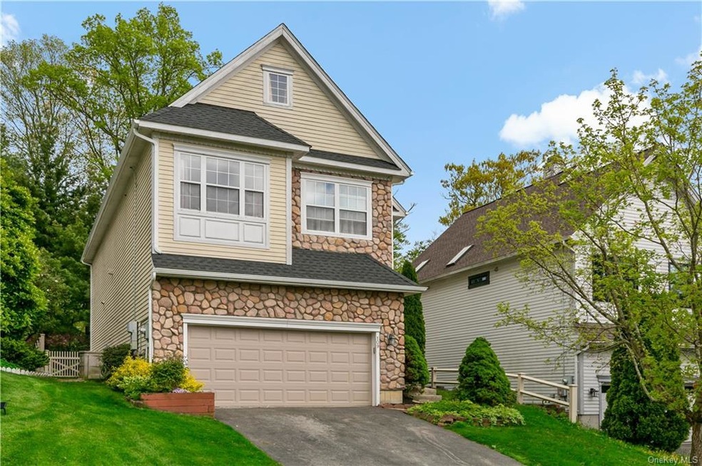 109 Benefield Blvd, Peekskill, NY 10566 - photo 1