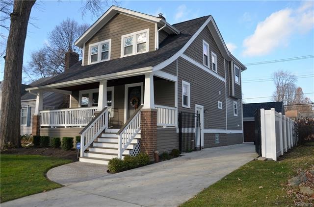 True Craftsman Style Archictecture completely remo