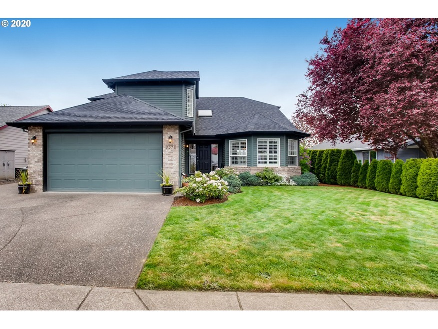 1073 S Pine St, Canby, OR 97013 - photo 1