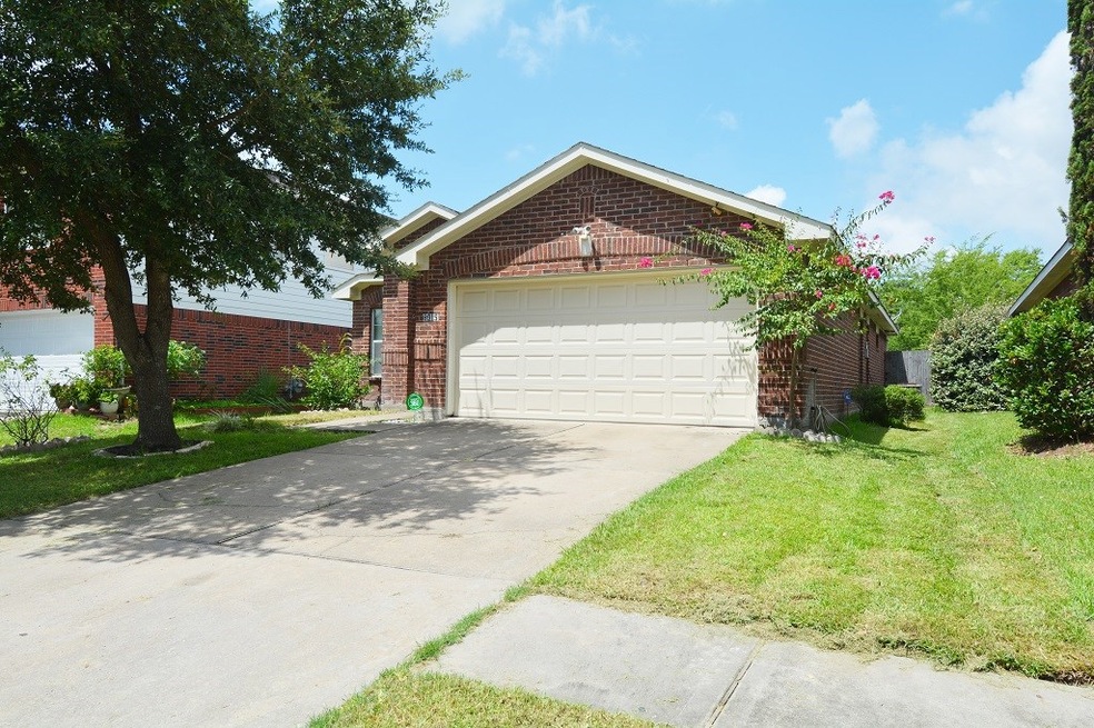 8915 Canton Park Ln, Houston, TX 77095 - photo 1