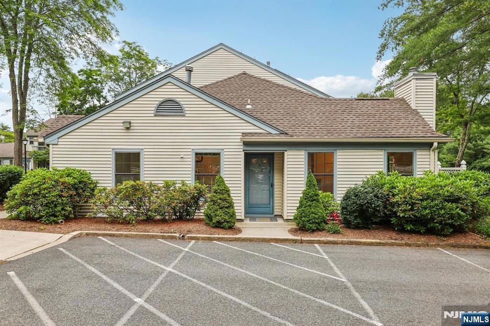 Sold $485,000 • Co-Listing Agent