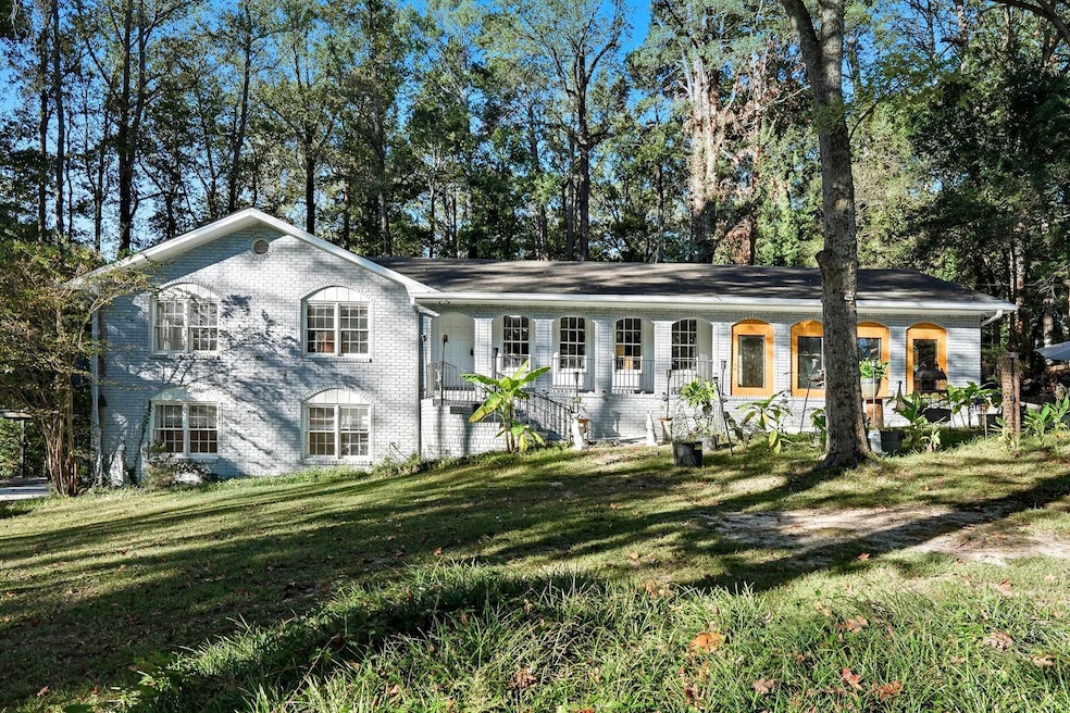 2187 Chaparral Dr, Snellville, GA 30078 - photo 1