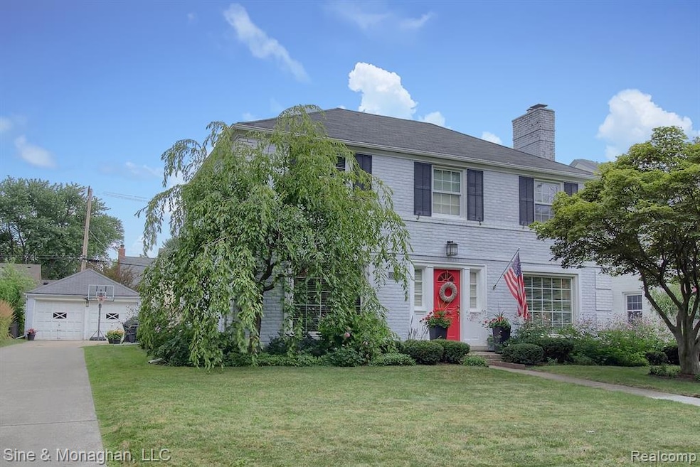 1354 Whittier Rd, Grosse Pointe Park, MI 48230 - photo 1