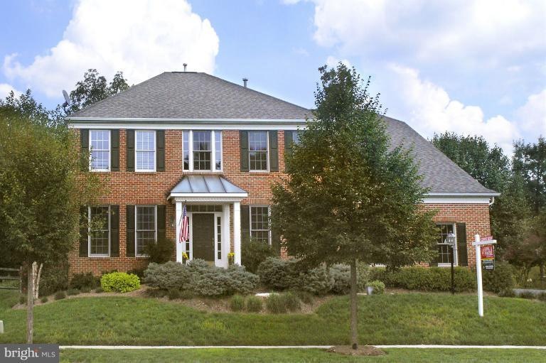 26120 Talamore Dr, Chantilly, VA 20152 - photo 1