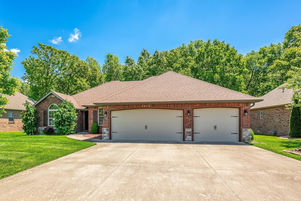 For Sale $439,900 • Co-Listing Agent