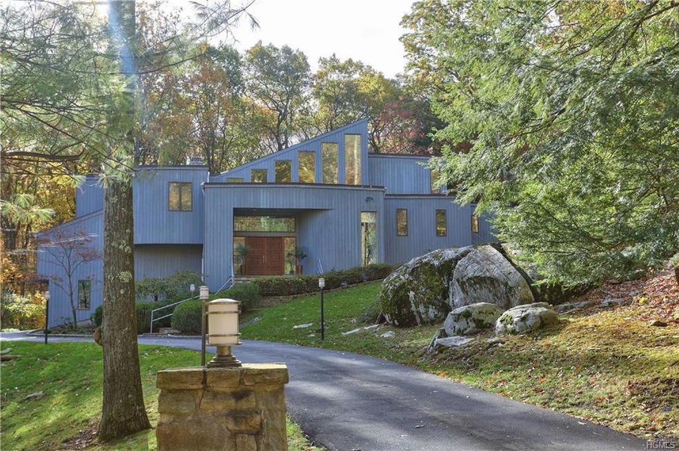 18 Hemlock Hollow Rd, Armonk, NY 10504 - photo 1