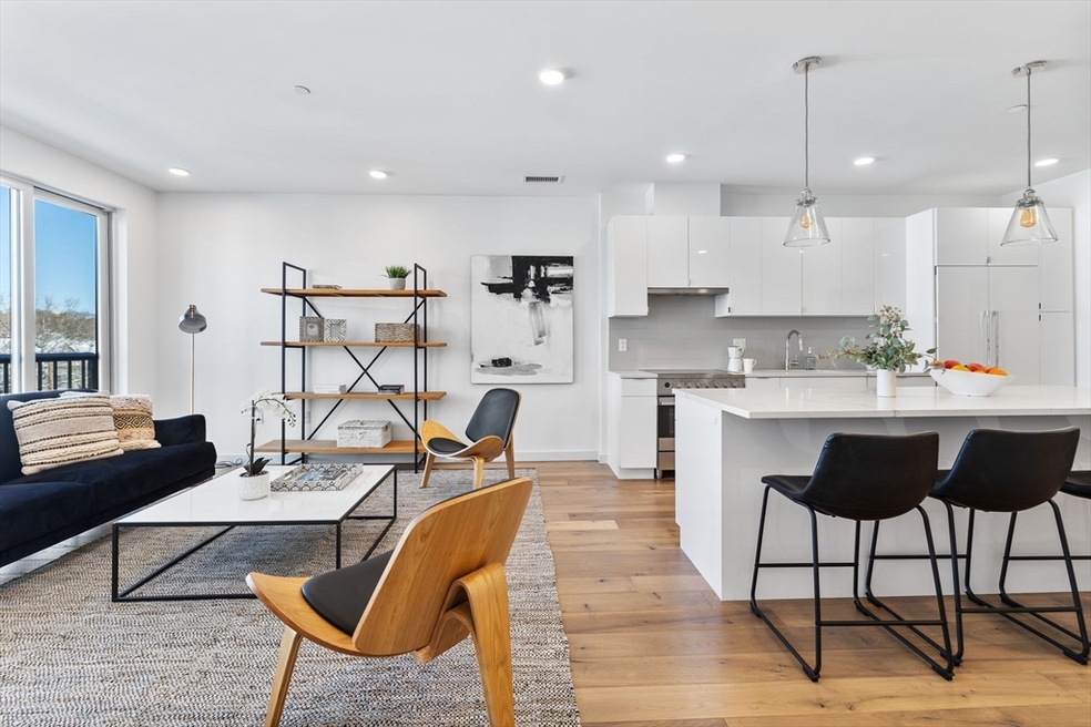 97 Elmwood St unit 306, Cambridge, MA 02140 - photo 1