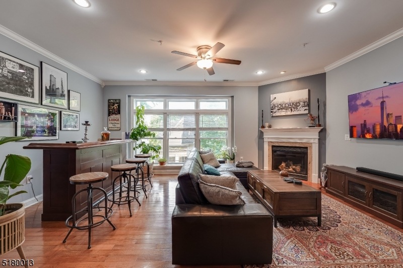 24 Elm St unit 3D, Montclair, NJ 07042 - photo 1