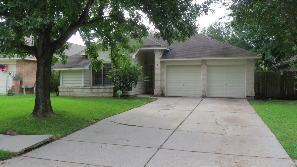 8618 Spring Green Dr, Houston, TX 77095 - photo 1