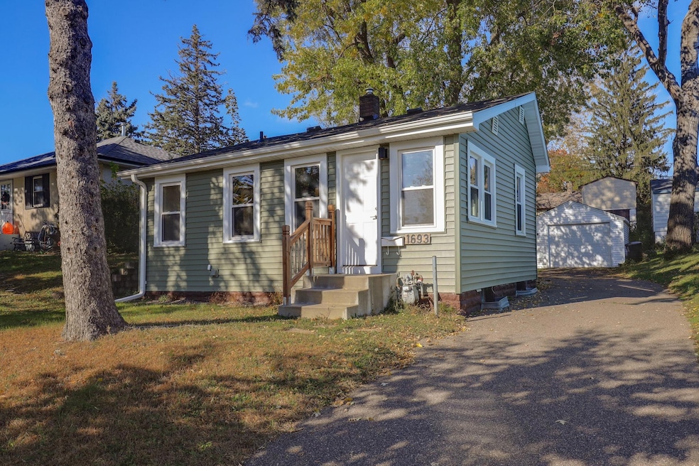 For Sale $190,000 • Co-Listing Agent