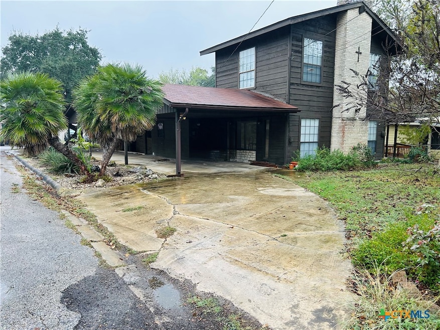 102 Rivercrest St, Luling, TX 78648 - photo 1