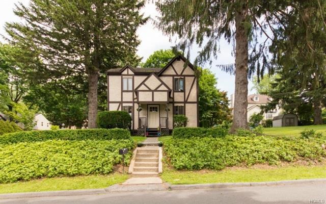 586 Marietta Ave, Thornwood, NY 10594 - photo 1