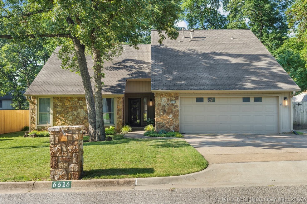 AWESOME 4 BED, 3.5 BATH (MASTER DOWN, 2ND BED DOWN