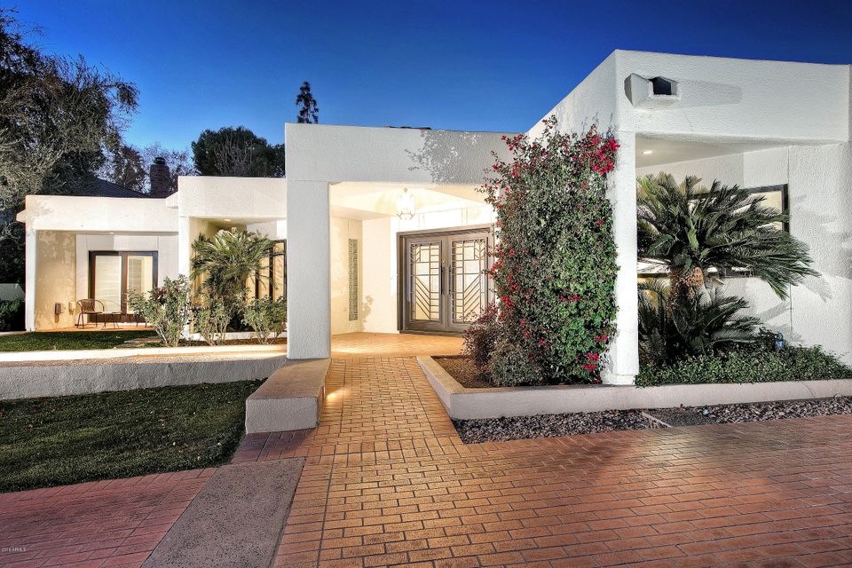 2412 E. San Juan