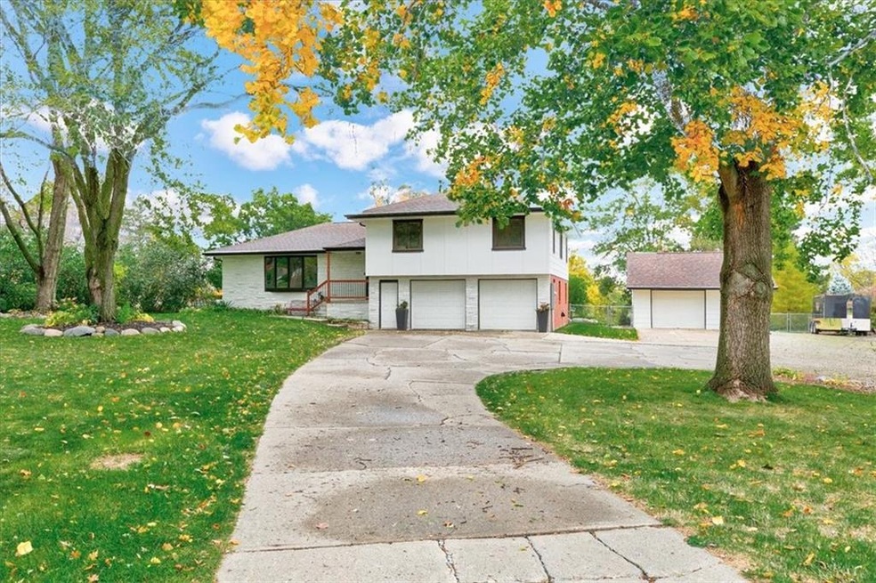 5021 Ashworth Rd, West Des Moines, IA 50266 - photo 1