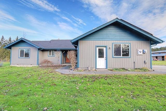 3603 New Hope Rd, Grants Pass, OR 97527 - photo 1