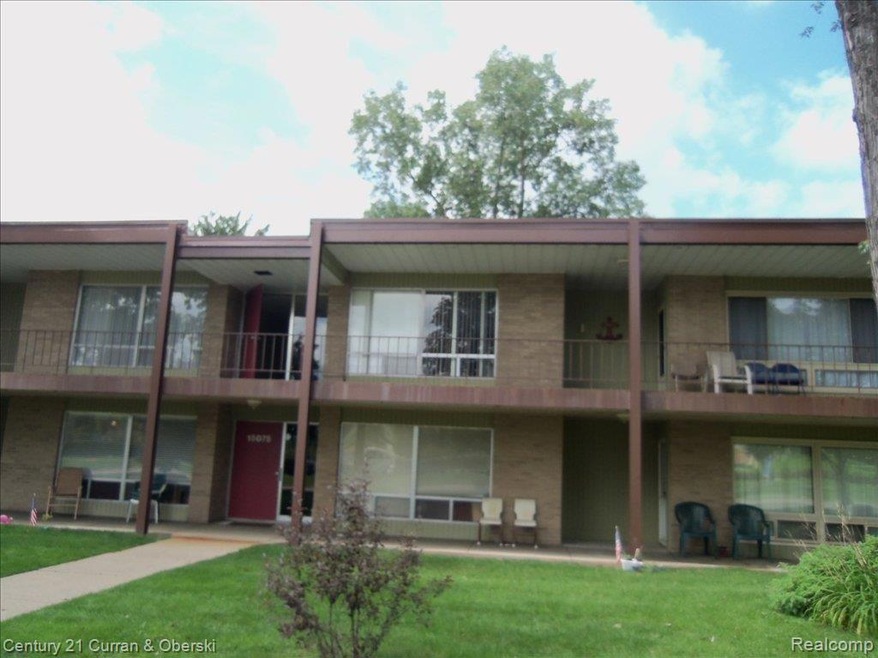 15075 Hubbard Frontview