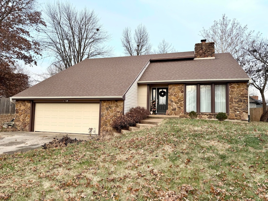 1416 W Georgetown Loop, Columbia, MO 65203 - photo 1