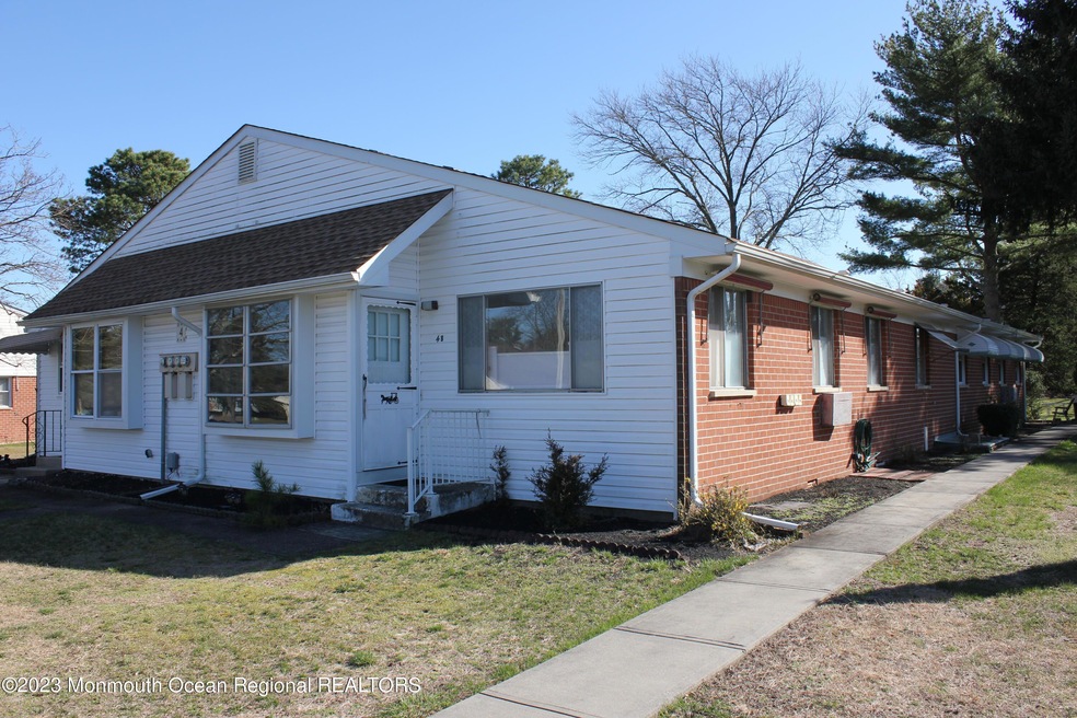 48B Hamilton
