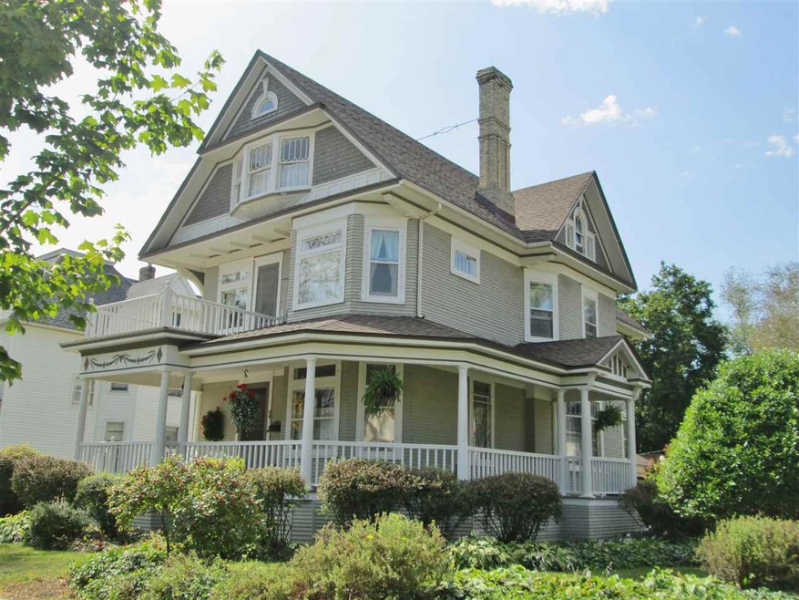 51 N 1st St, Evansville, WI 53536 - photo 1