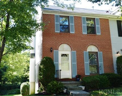 37 Poplar Cir unit 37, Peekskill, NY 10566 - photo 1