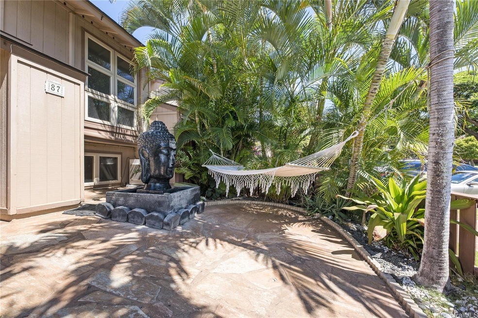 Front yard patio