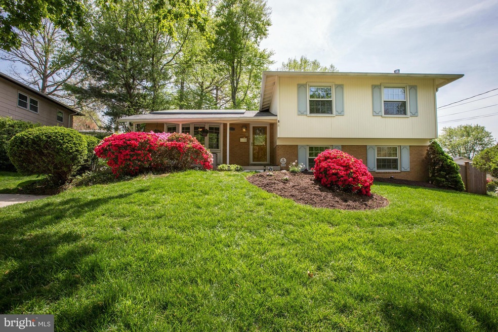 4520 Bestor Dr, Rockville, MD 20853 - photo 1