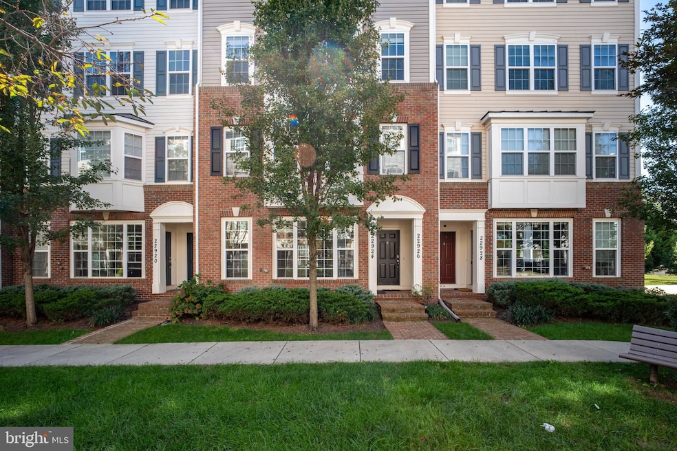 22926 Spicebush Dr unit 1632, Clarksburg, MD 20871 - photo 1