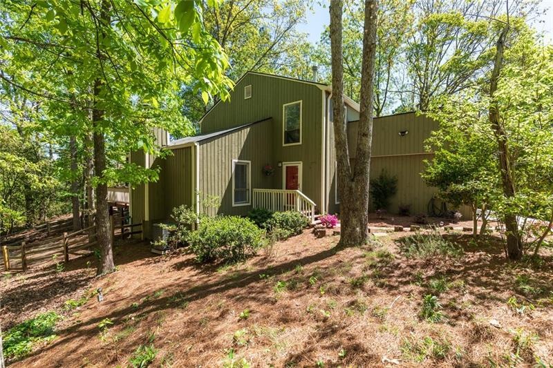 Private Large Lot!