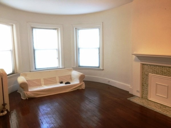 1010 Massachusetts Ave unit 10, Cambridge, MA 02138 - photo 1