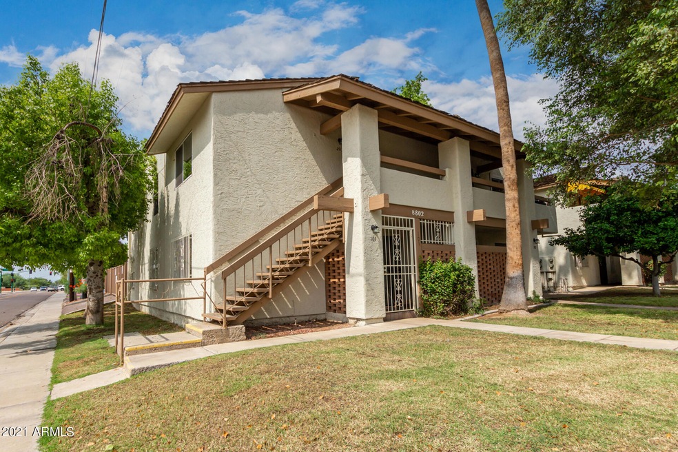 8802 N 8th St unit 203, Phoenix, AZ 85020 - photo 1