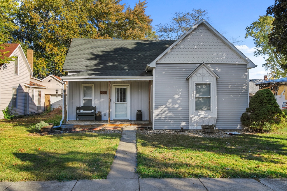 205 E Kyle St, Ogden, IL 61859 - photo 1