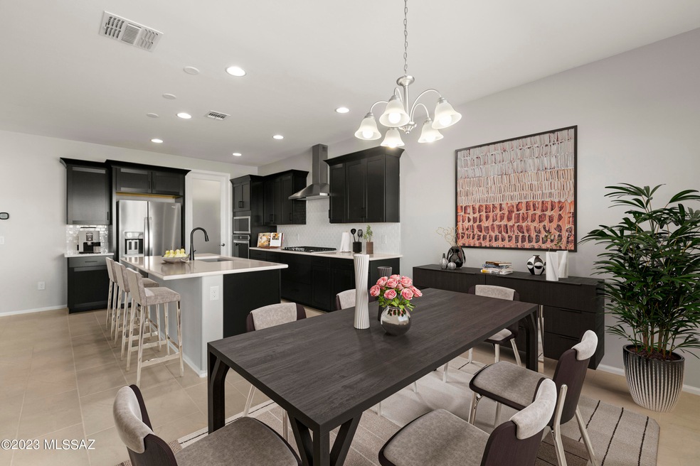 Tuc_SGT_QMI_168_Kitchen-Dining