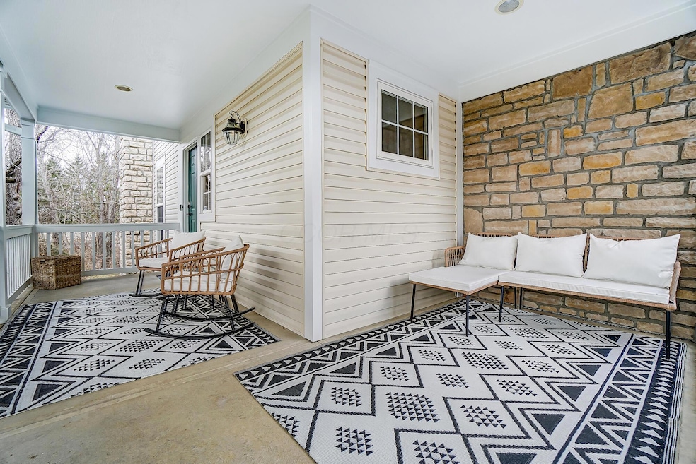 300 Sycamore Woods Ln unit 300, Columbus, OH 43230 - photo 1