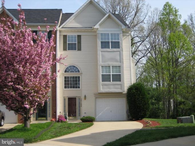 12109 Sutton Ln, Bowie, MD 20720 - photo 1