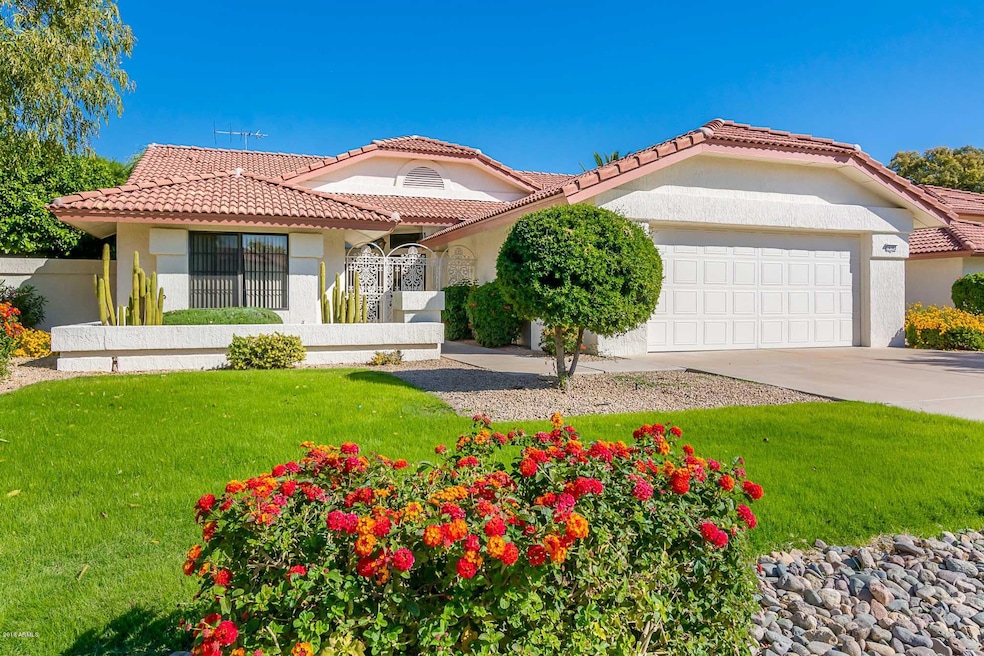 14102 W Summerstar Dr - MLS-8