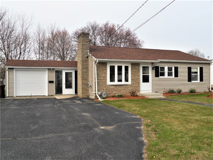 208 Marshall Rd, Woonsocket, RI 02895 - photo 1