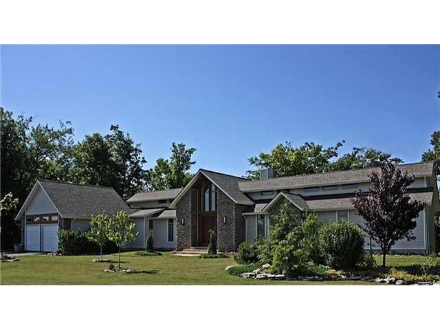 Exterior Front. 39 Lakeside Dr., Luxurious Living 