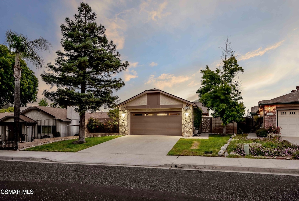 6940 Queens Ct. Moorpark