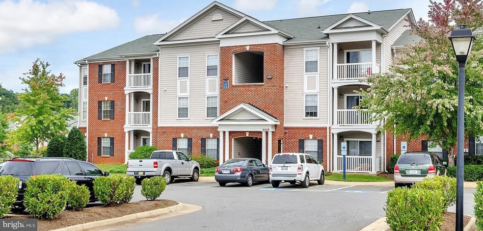 192 Yellowstone Dr unit 205, Charlottesville, VA 22903 - photo 1