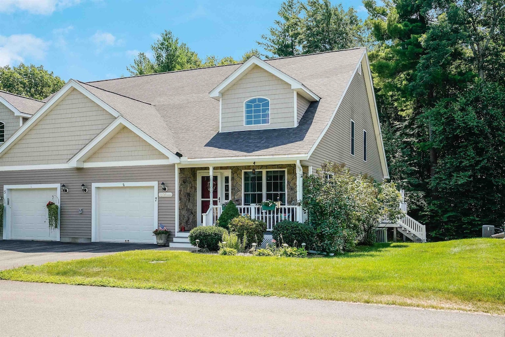 7 Arbor Cir, Litchfield, NH 03052 - photo 1