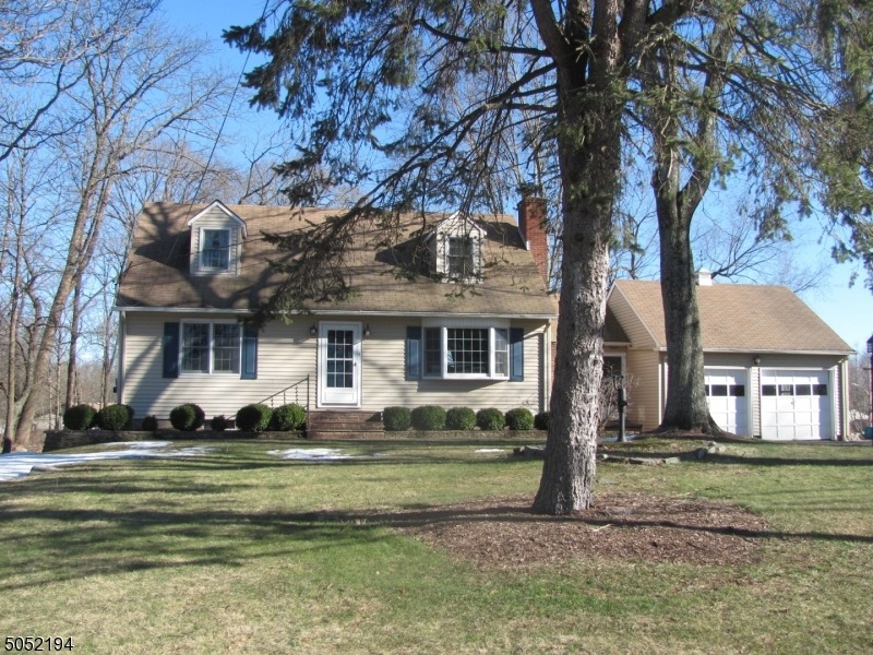 427 S Beverwyck Rd, Parsippany, NJ 07054 - photo 1