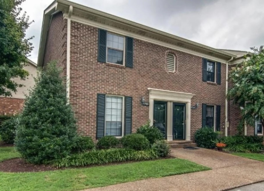 For Rent $1,800/month • Co-Listing Agent