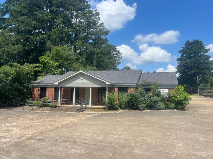 For Sale $129,900 • Co-Listing Agent