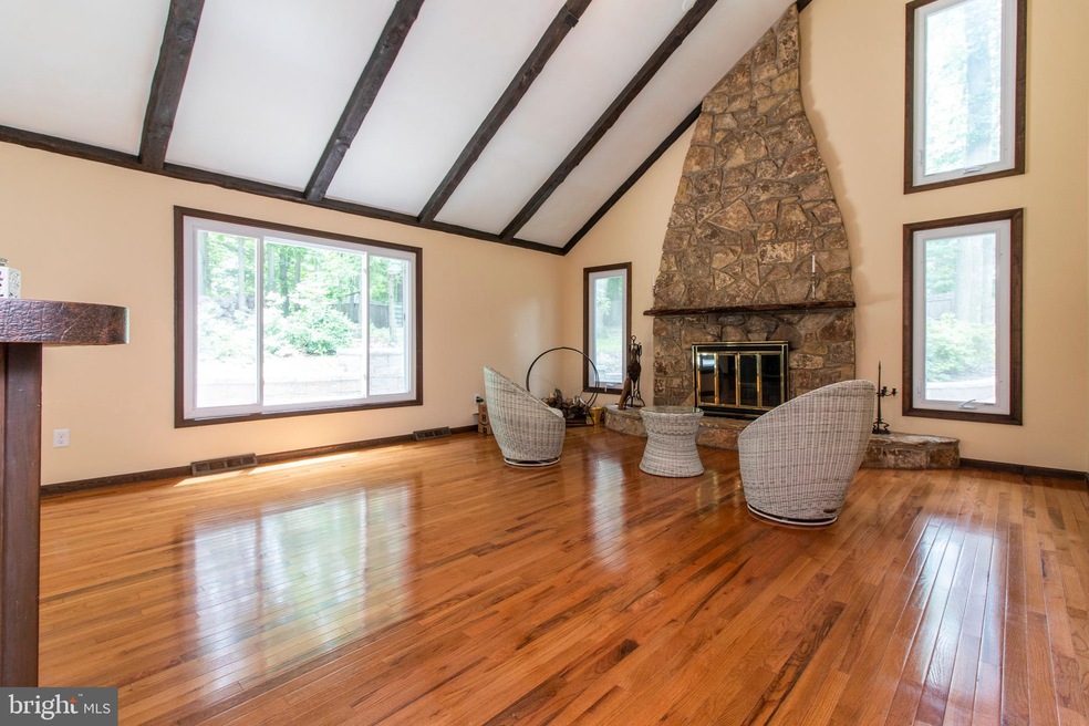 5729 Private Rd, Doylestown, PA 18902 - photo 1