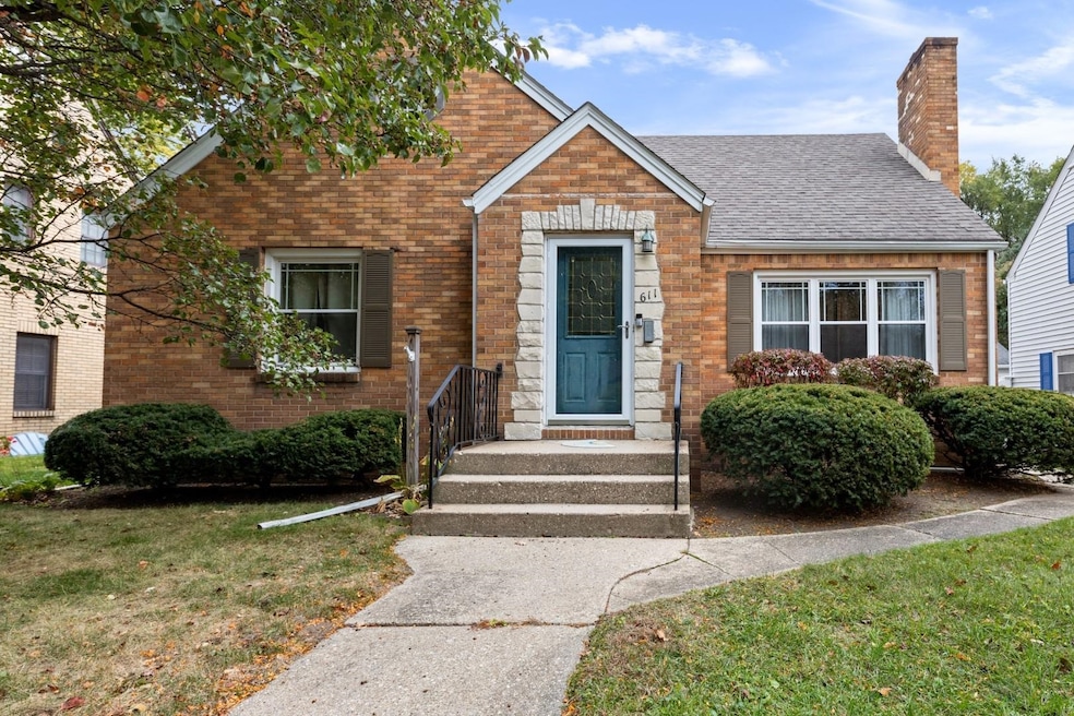 611 Robert Ave, Rockford, IL 61107 - photo 1