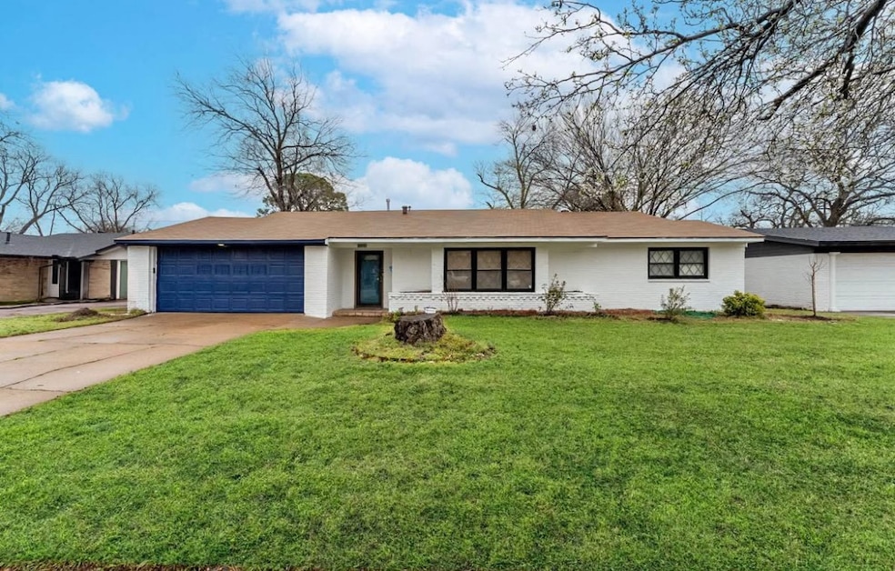 1906 N O Connor Rd, Irving, TX 75061 - photo 1