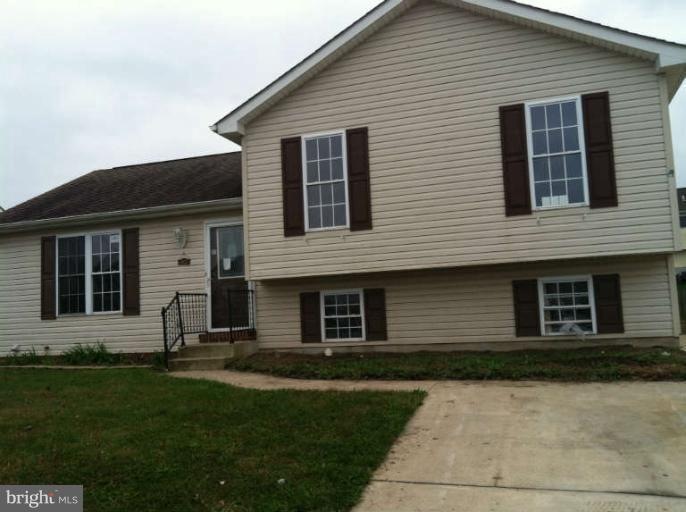 165 Grand Dr, Taneytown, MD 21787 - photo 1