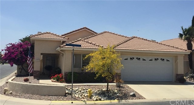 Beautiful low water landscape on corner lot