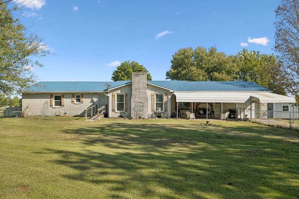 Welcome Home!  564 Hodges Road Smithville, TN 37166